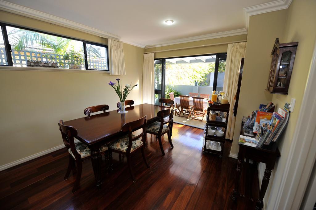 Trigg Retreat Bed & Breakfast เพิร์ท ภายนอก รูปภาพ